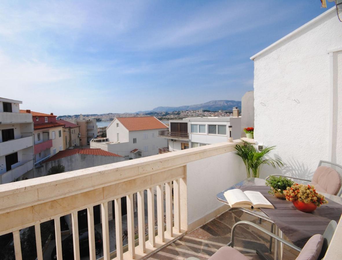 Apartment Tina Podstrana Luaran gambar