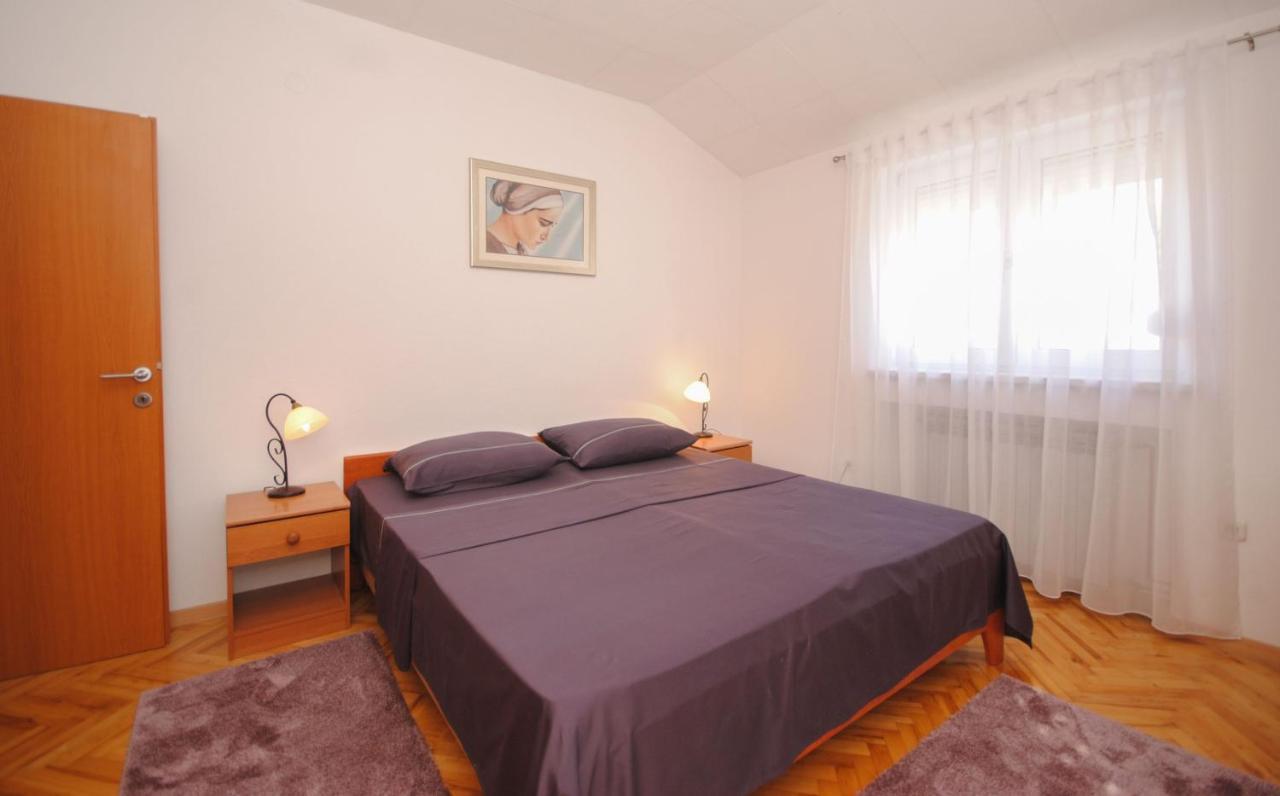 Apartment Tina Podstrana Luaran gambar
